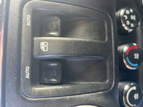 Used 2012 Jeep Wrangler Sport image 16