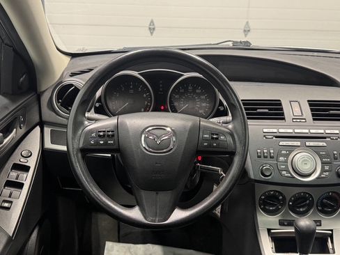 Used 2011 MAZDA MAZDA3 i Touring image 25
