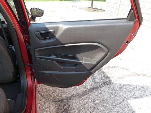Used 2019 Ford Fiesta SE FWD image 39