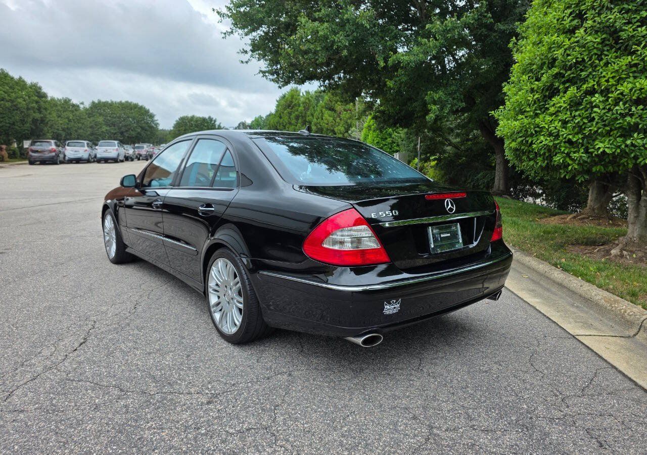 Used 2008 Mercedes-Benz E 550 Sedan image 3
