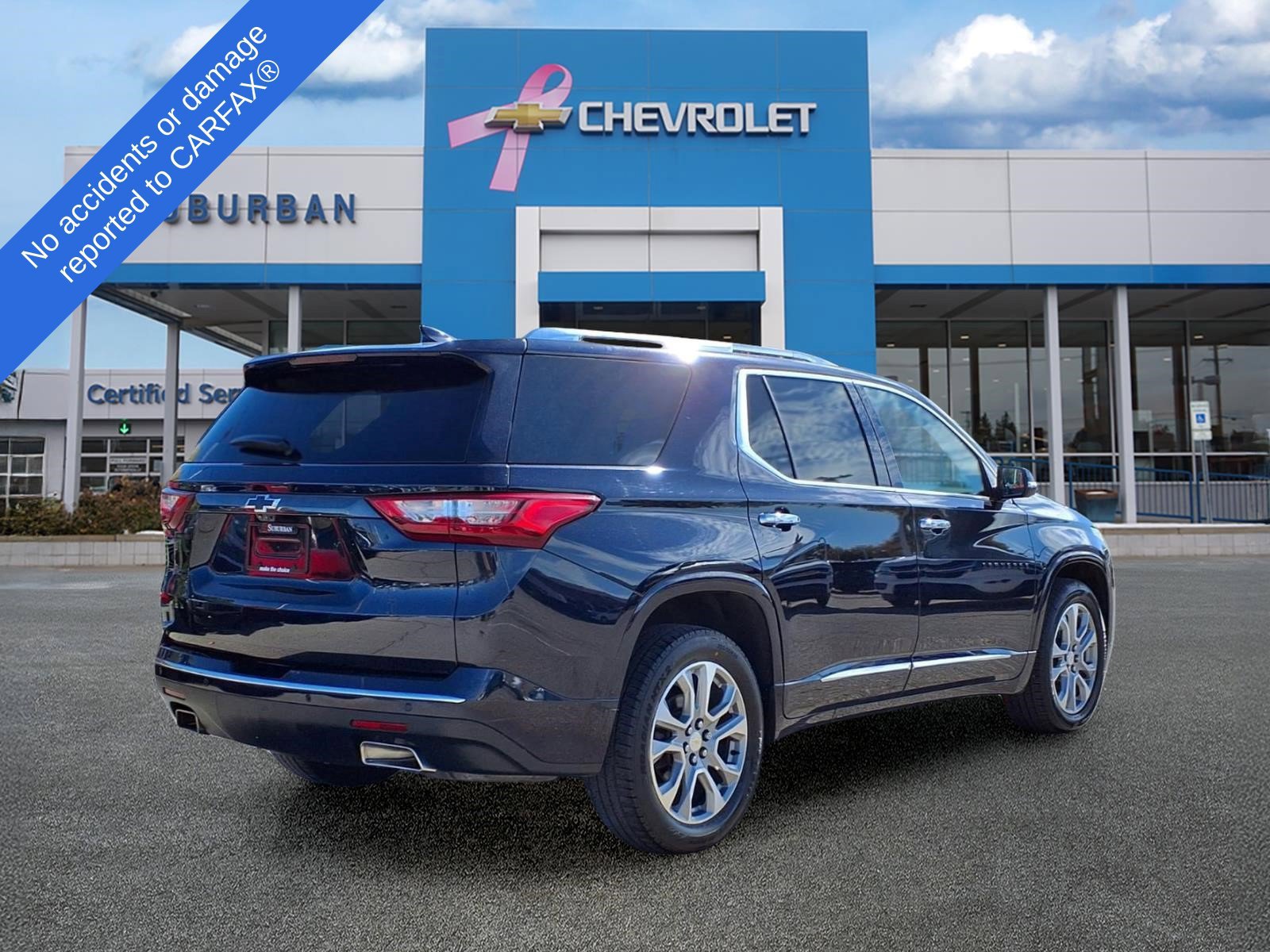 Used 2020 Chevrolet Traverse Premier w/ LPO, Blackout Package AWD/4WD image 5