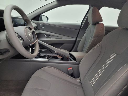 Used 2021 Hyundai Elantra SEL FWD image 17