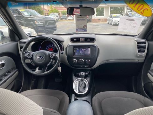 Used 2016 Kia Soul w/ Convenience Package FWD image 12