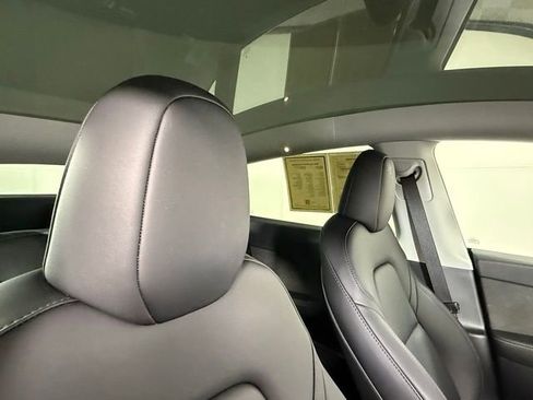 Used 2024 Tesla Model Y Long Range image 32