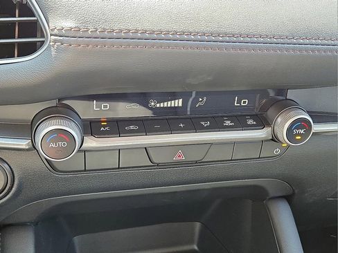 New 2025 MAZDA MAZDA3 s image 26