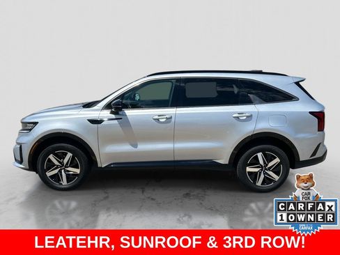 Used 2021 Kia Sorento EX w/ Panoramic Sunroof Package AWD/4WD image 2