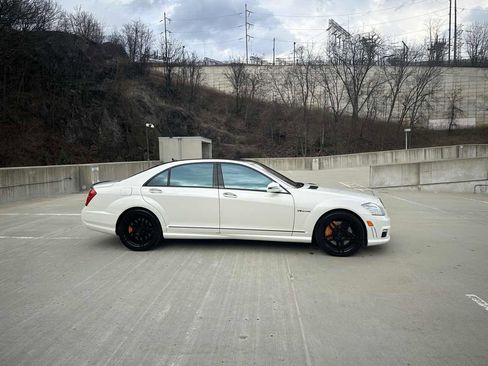 Used 2013 Mercedes-Benz S 63 AMG image 4
