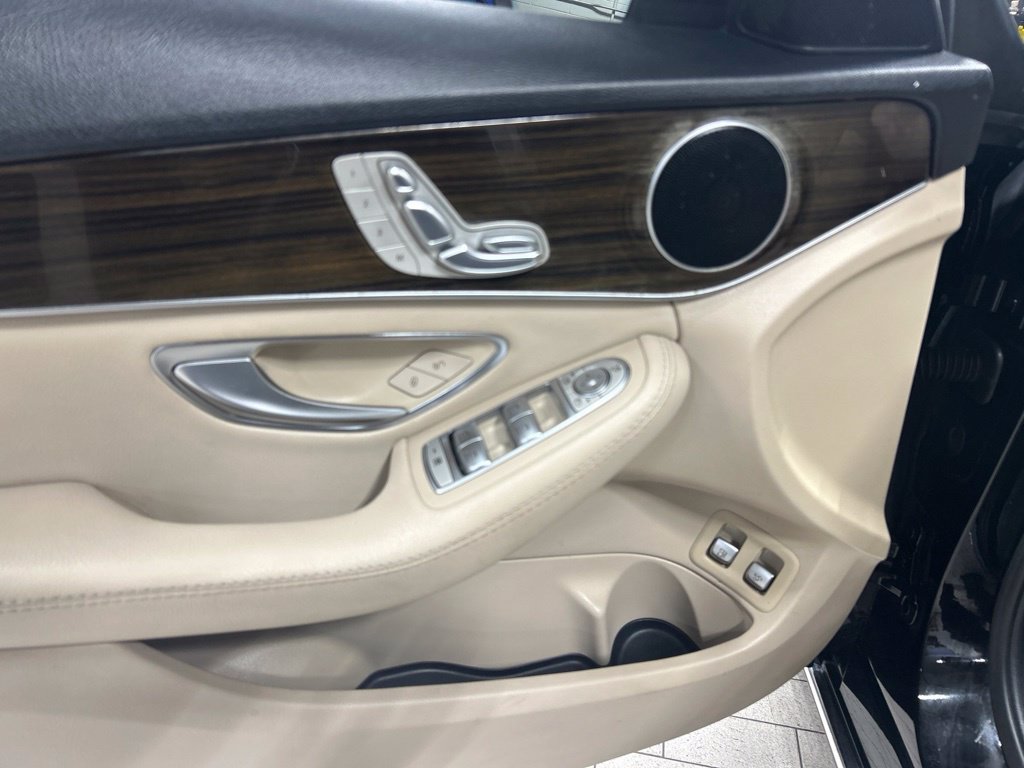 Used 2018 Mercedes-Benz C 350e Sedan image 19