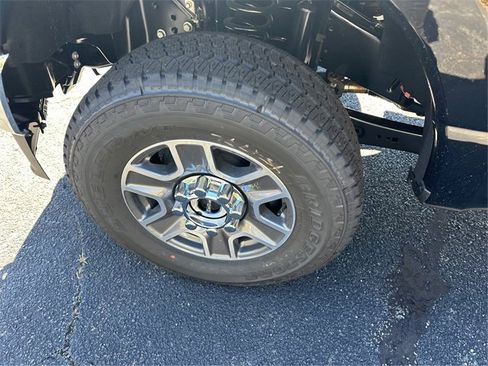 New 2026 Ford F350 Lariat w/ Snow Plow Prep Package image 15