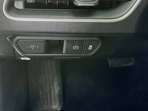 Used 2025 Kia K4 FWD image 16