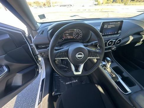 Certified 2025 Nissan Sentra SR image 11