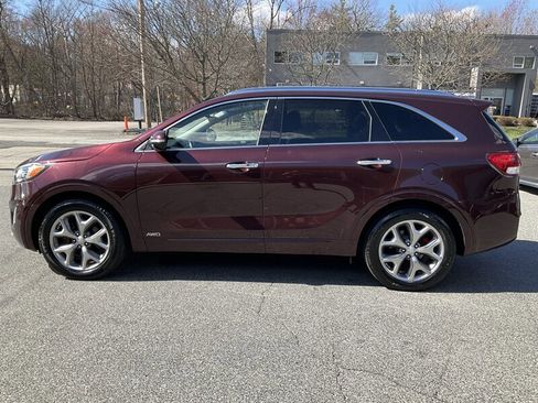 Used 2017 Kia Sorento SX image 8