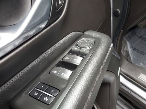 Used 2021 GMC Yukon Denali w/ Denali Ultimate Package image 17