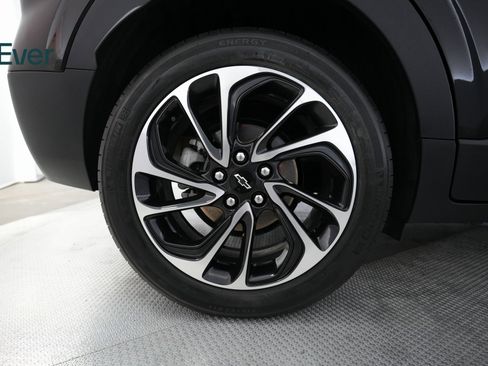 Used 2022 Chevrolet Bolt EUV Premier w/ Sun & Sound Package image 20