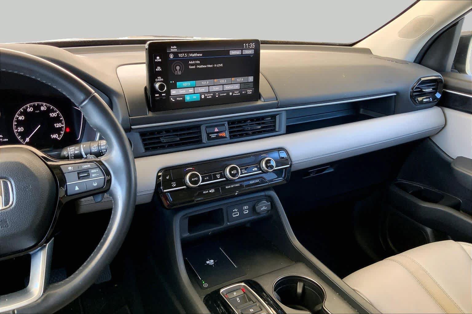 Used 2025 Honda Pilot EX-L image 7