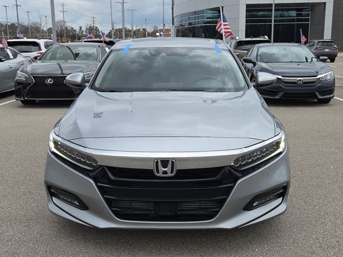 Used 2020 Honda Accord Touring image 8
