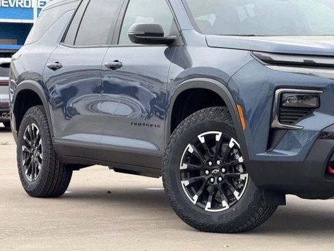 New 2026 Chevrolet Traverse Z71 image 3