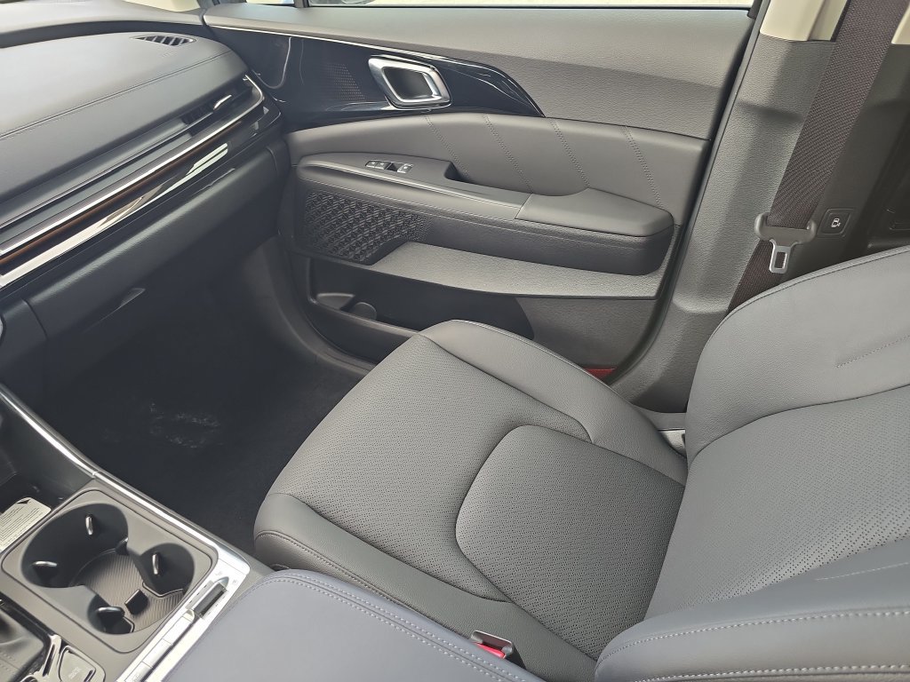 New 2026 Kia Carnival SX Prestige FWD image 16