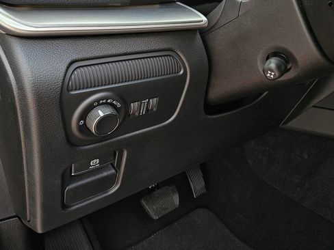 New 2026 Jeep Grand Wagoneer L Limited AWD/4WD image 16