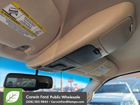 Used 2010 Ford Explorer XLT image 18