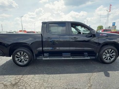 Used 2023 Chevrolet Silverado 1500 RST AWD/4WD image 9
