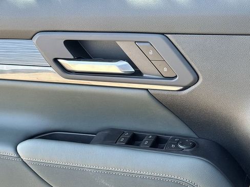 New 2026 GMC Terrain AT4 AWD/4WD image 23