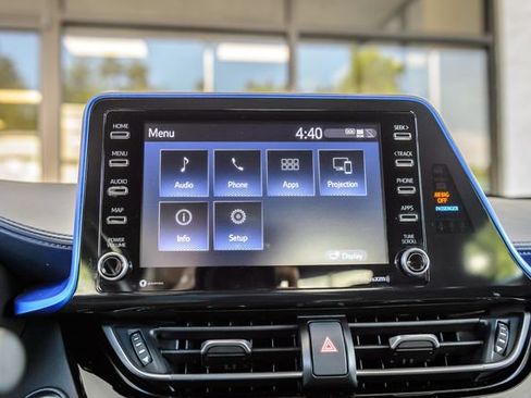 Used 2020 Toyota C-HR XLE FWD image 20