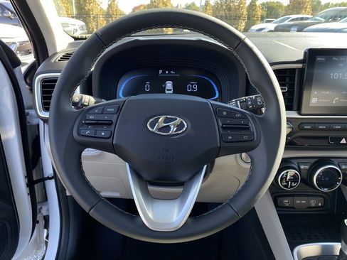 New 2026 Hyundai Venue SEL image 11
