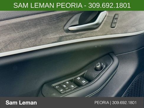 New 2025 Jeep Grand Cherokee L Limited w/ Black Appearance Package image 18