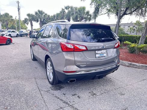 Used 2018 Chevrolet Equinox Premier FWD image 4