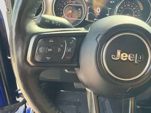 Used 2018 Jeep Wrangler Unlimited Sport S AWD/4WD image 28
