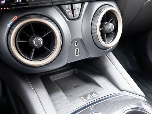 Used 2024 Chevrolet Blazer Premier image 5