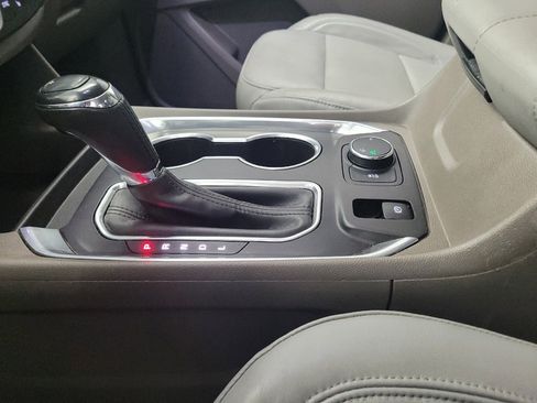 Used 2019 Chevrolet Traverse LT image 26