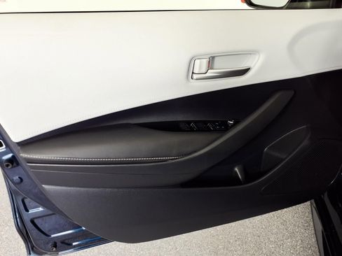 Used 2019 Toyota Corolla SE w/ SE Option Package image 24