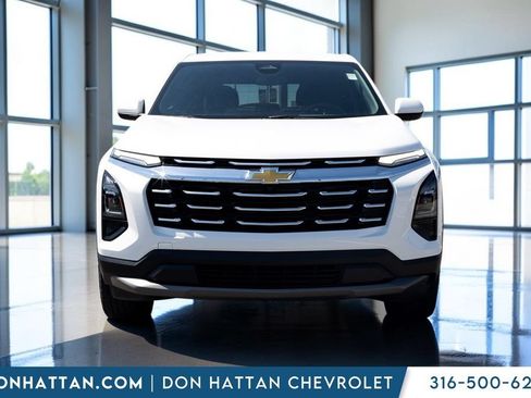 Used 2025 Chevrolet Equinox LT FWD image 23