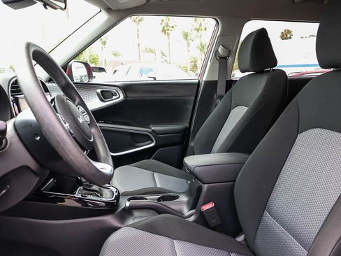 Used 2023 Kia Soul S FWD image 24