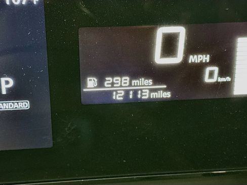 Used 2025 Nissan Kicks SV FWD image 18