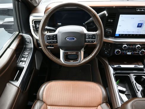 Used 2025 Ford F450 King Ranch w/ Chrome Package image 26