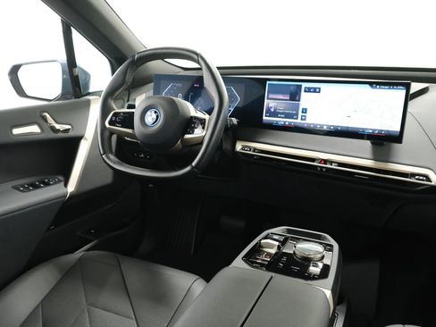 Used 2024 BMW iX xDrive50 w/ Premium Package AWD/4WD image 10
