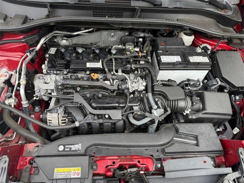 Used 2022 Toyota Corolla Cross XLE image 26