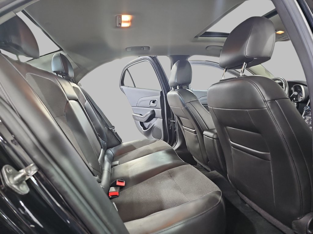 Used 2016 Chevrolet Malibu LT w/ Power Convenience Package FWD image 14