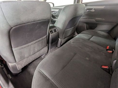 Used 2015 Nissan Altima 2.5 SV w/ Convenience Package image 22