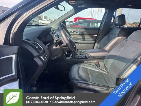 Used 2017 Ford Explorer Limited image 8