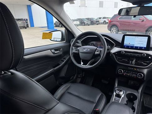 Used 2021 Ford Escape SEL image 14