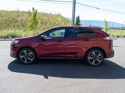 Used 2019 Ford Edge ST w/ Convenience Package AWD/4WD image 4