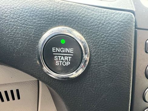 Used 2016 Ford Edge Titanium w/ Equipment Group 302A AWD/4WD image 22