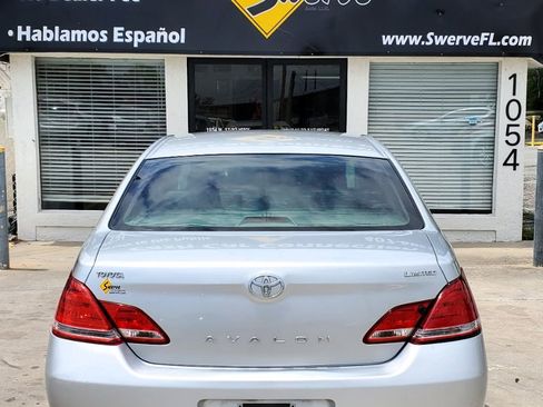 Used 2005 Toyota Avalon image 12