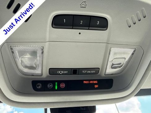 Used 2018 Chevrolet Traverse LT AWD/4WD image 19