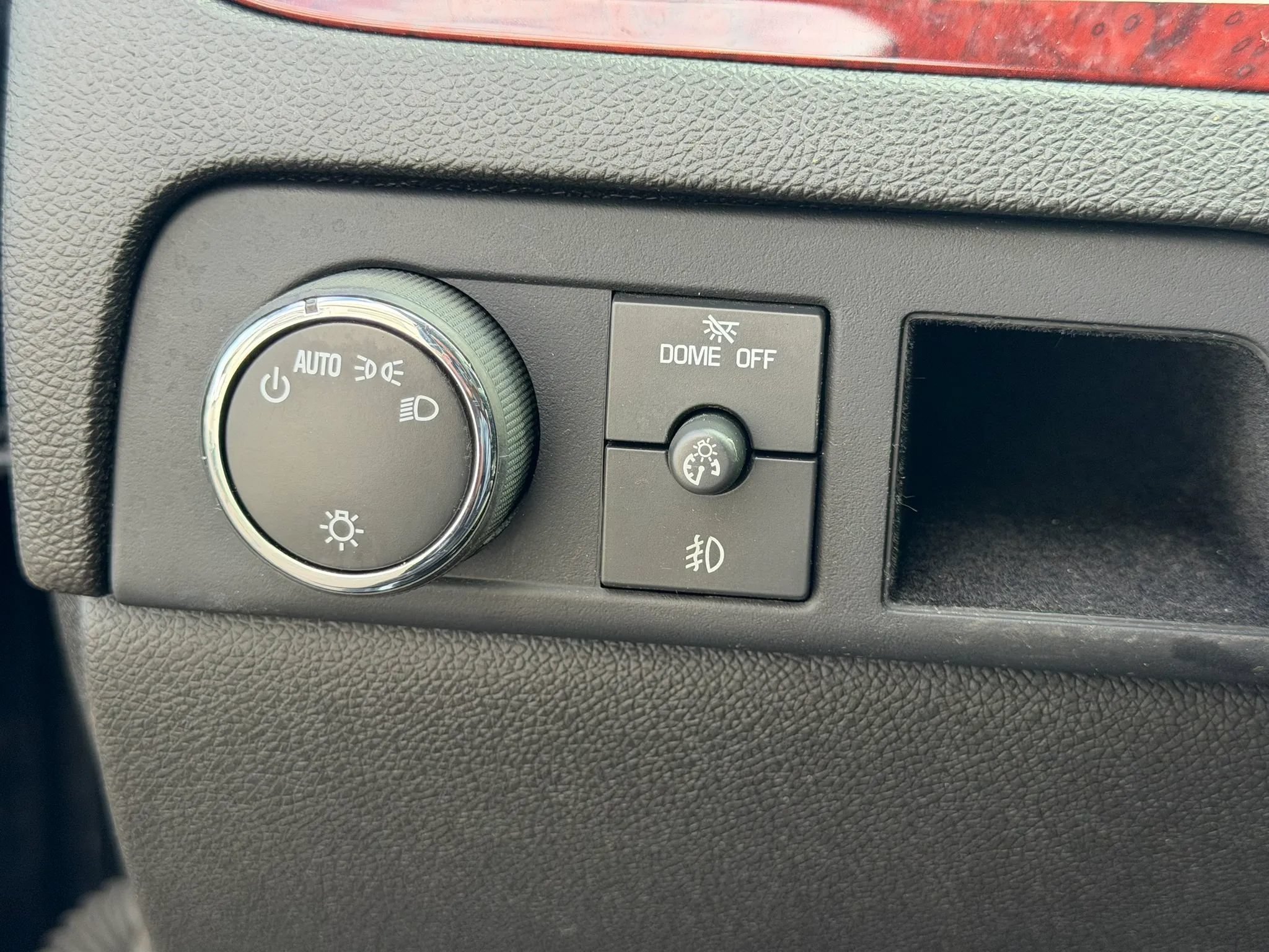 Used 2014 Cadillac Escalade Premium AWD/4WD image 48