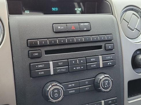 Used 2012 Ford F150 XLT w/ XLT Chrome Pkg image 28